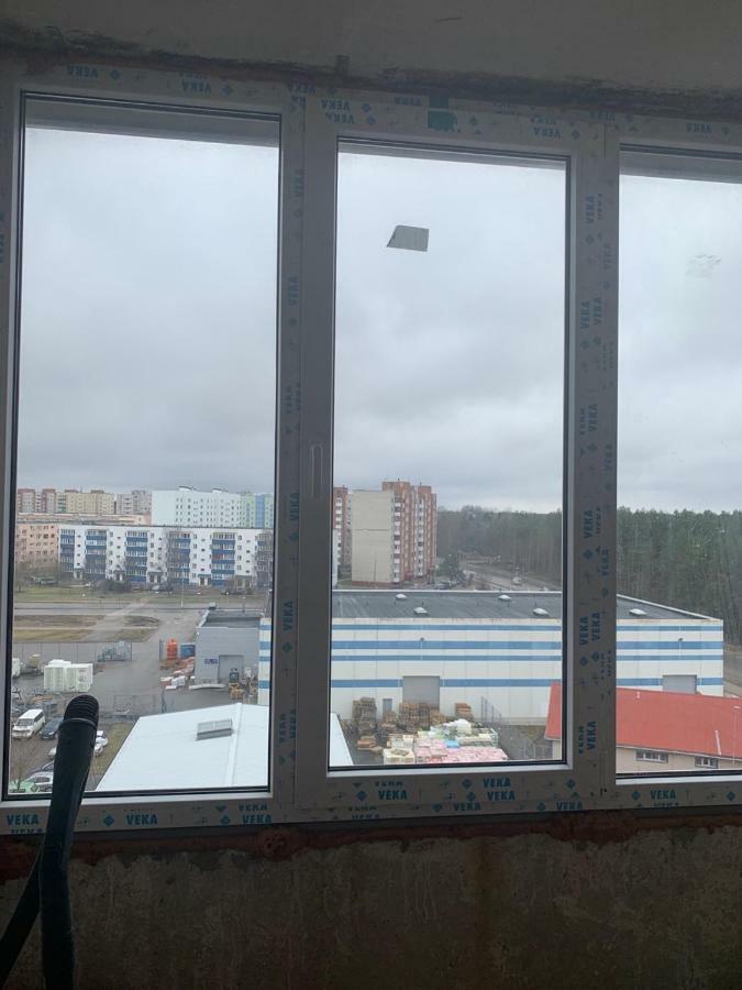 Orehovaya Gorka Apartamenty S Balconom I Liftom Narva Dış mekan fotoğraf